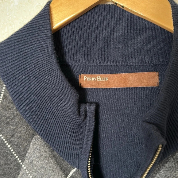 Perry Ellis Full Zip‑Up Long Sleeve Cardigan Sweater XXL Navy Argyle 100% Cotton - Picture 4 of 6